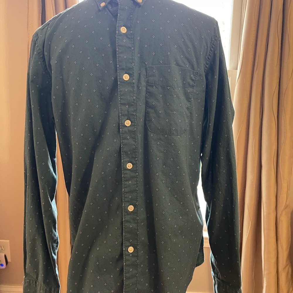 American Eagle Outfitters bundle of 2 men teen boy small Button-Down Shirt
